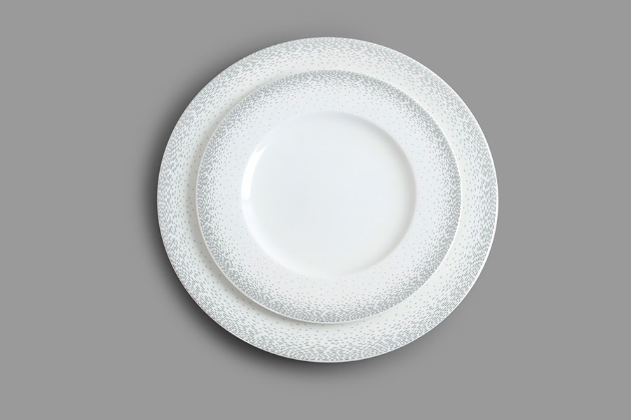 DINNERWARE SET - 12 Pieces