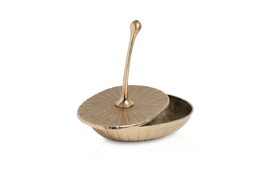 CENTERPIECE
