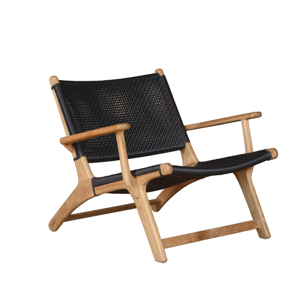 LOUNGE CHAIR