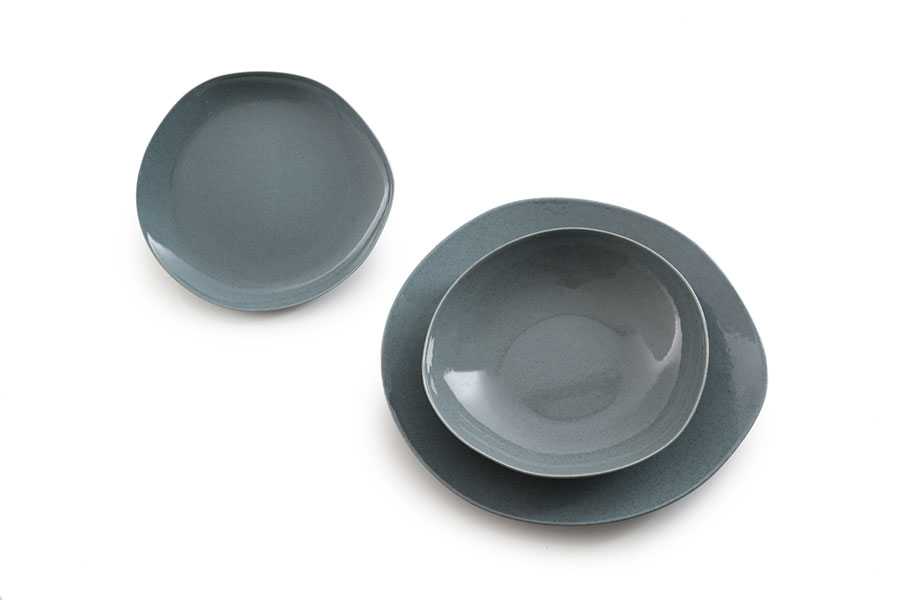 DINNERWARE SET - 18 Pcs