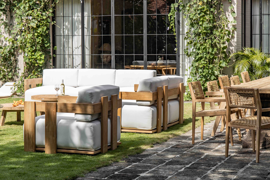 SEATING SET