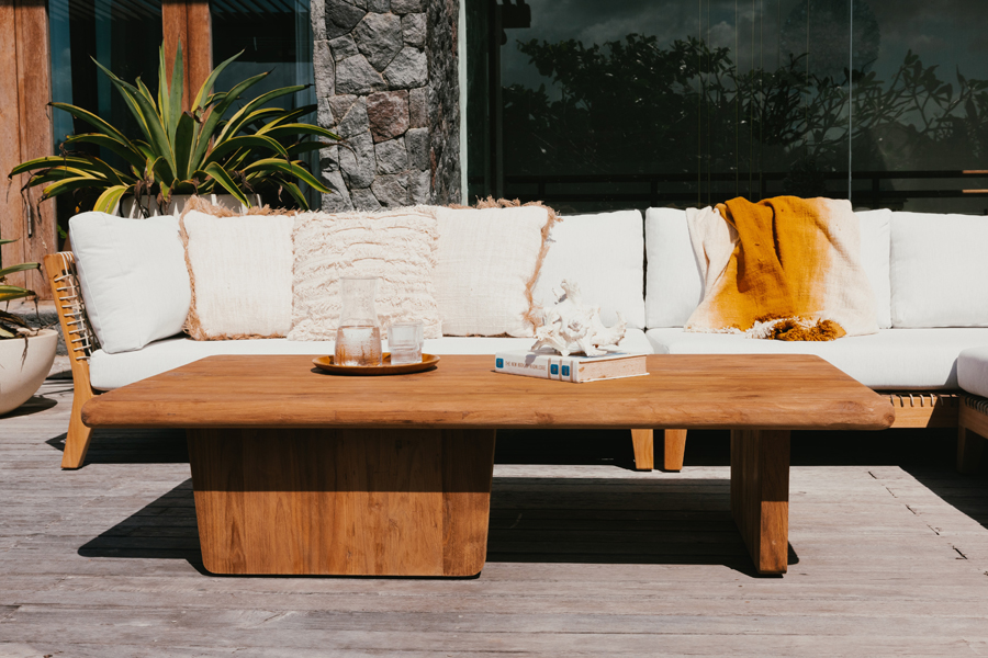COFFEE TABLE